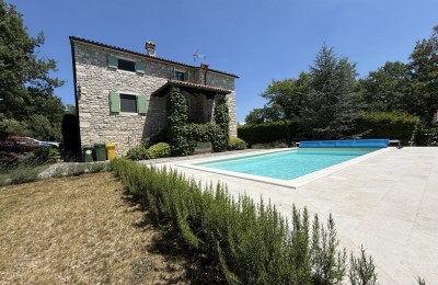 Charmantes Steinhaus mit Swimmingpool in Grožnjan