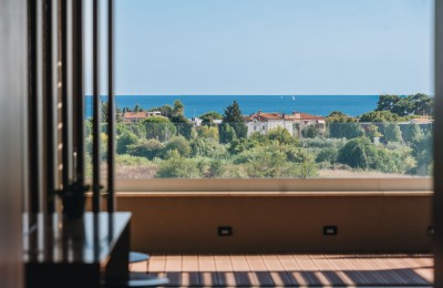 Luxuriös eingerichtete Wohnung mit Meerblick in Novigrad
