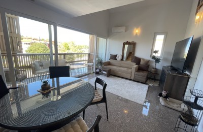 Elegant apartment in a great location in Novigrad