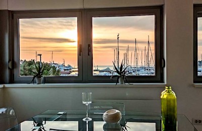 Apartment mit wunderschönem Blick auf das Meer und den Yachthafen - Novigrad