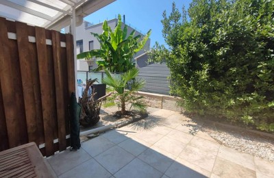 Erdgeschosswohnung in bester Lage in Novigrad