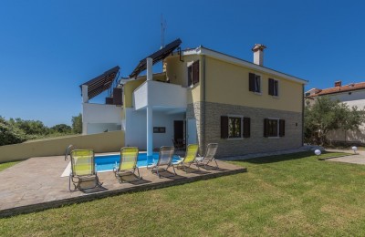 House with swimming pool 2 km from the sea - Novigrad