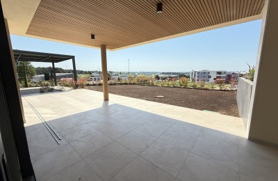 Lussuoso appartamento con ampio giardino a Cittanova (bA1)