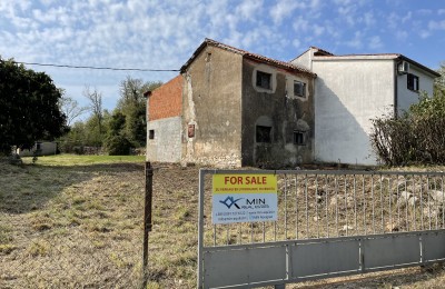 House for renovation with garden - Čepljani