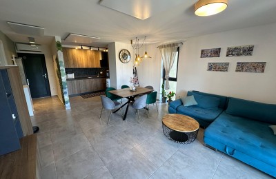 Comfortable apartment with 3 bedrooms in Novigrad