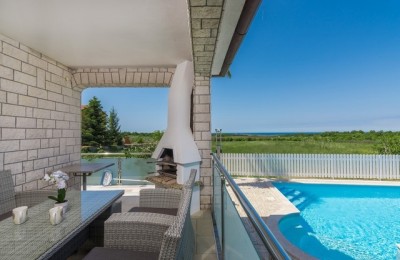 Casa indipendente con piscina a Cittanova